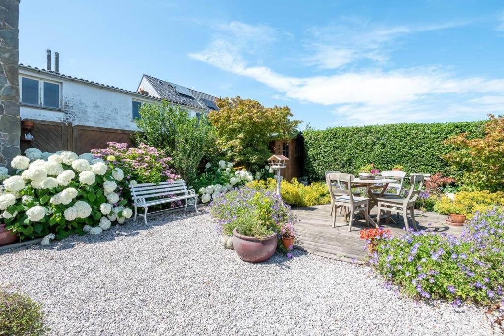 Villa Charming House With Garden De Haan Esterno foto